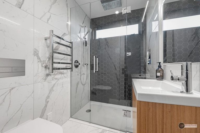 Photo of property in 188c Townsend Road, Miramar, Wellington, 6022