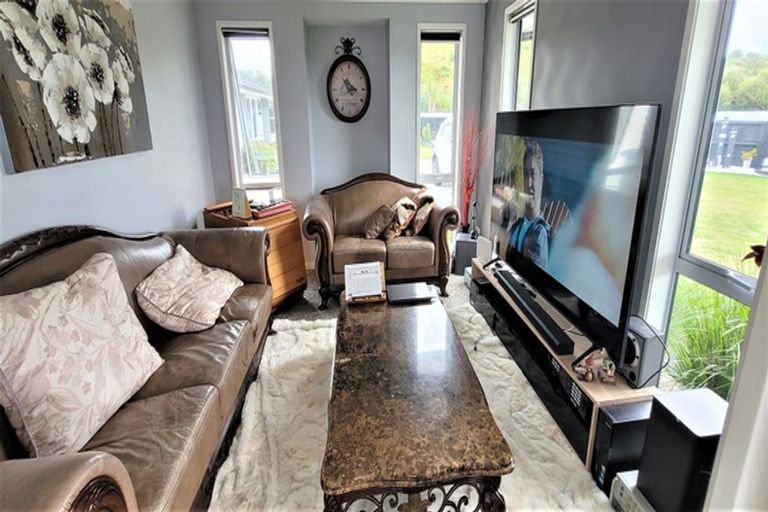 Photo of property in 266 Lakes Boulevard, Pyes Pa, Tauranga, 3112