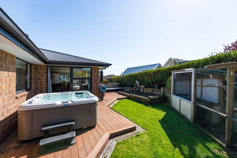 Photo of property in 3 Brompton Close, Richmond Heights, Taupo, 3330