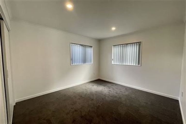 Photo of property in 271 Te Atatu Road, Te Atatu South, Auckland, 0610
