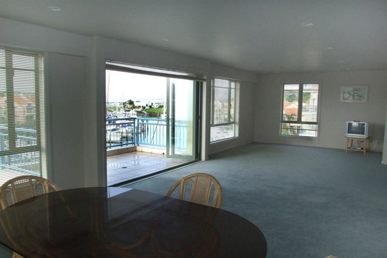 Photo of property in 21 Waterside Crescent, Gulf Harbour, Whangaparaoa, 0930