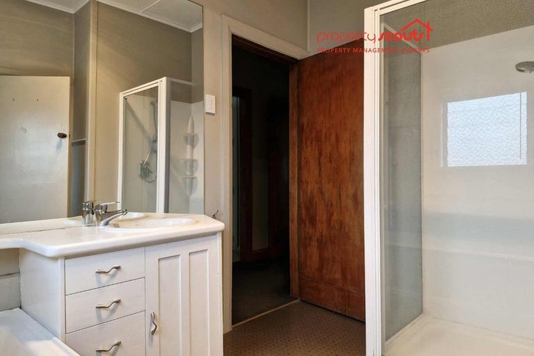 Photo of property in 40 Waiwaka Terrace, Strandon, New Plymouth, 4312