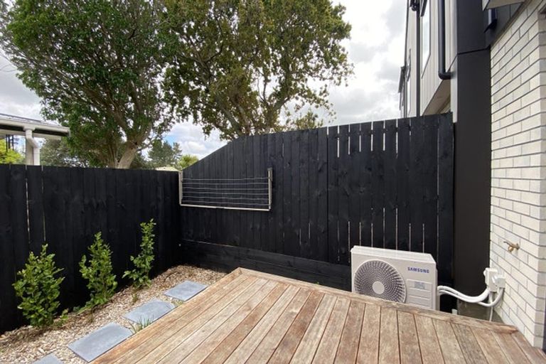 Photo of property in 5/109 Taikata Road, Te Atatu Peninsula, Auckland, 0610