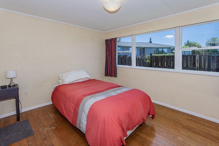 Photo of property in 15 Winston Street, Tikipunga, Whangarei, 0112