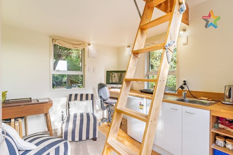 Photo of property in 9 Haven Grove, Naenae, Lower Hutt, 5011