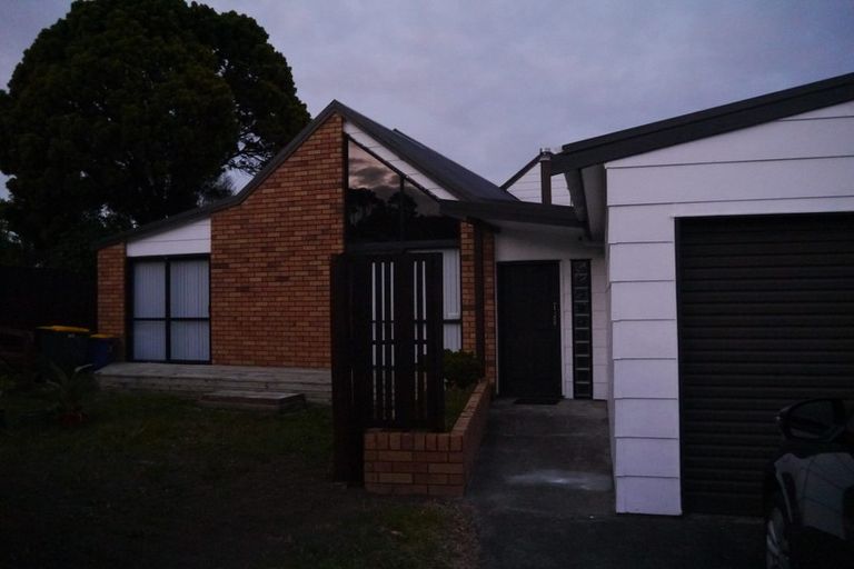 Photo of property in 104 Becroft Drive, Forrest Hill, Auckland, 0620