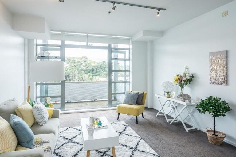 Photo of property in Vespa Apartments, 401/20 Hanson Street, Mount Cook, Wellington, 6021
