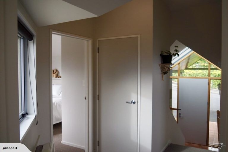 Photo of property in 8 Rhodesvale Terrace, Cashmere, Christchurch, 8022