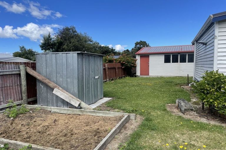 Photo of property in 1 Point Bush Road, Waimate, 7924