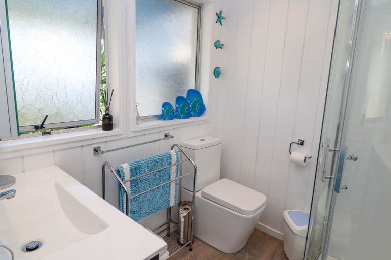 Photo of property in 10 Tatahi Street, Te Puru, Thames, 3575