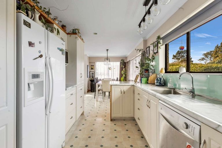 Photo of property in 17 Bridger Place, Eltham, 4322