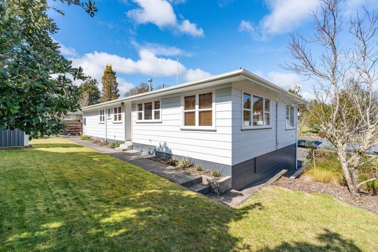 Photo of property in 14 Puketapu Crescent, Taumarunui, 3920