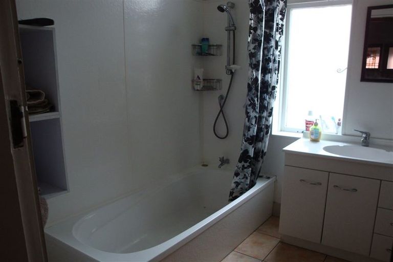 Photo of property in 194 North Street, West End, Timaru, 7910