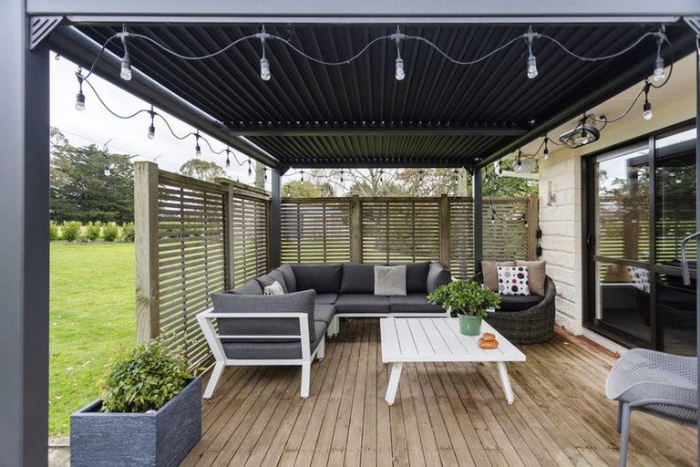 Photo of property in 94-98 Weston Road, Weston, Oamaru, 9401