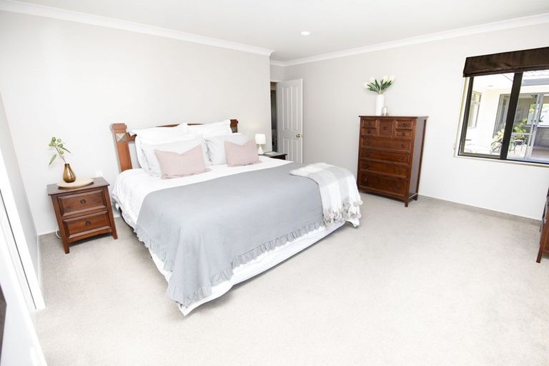 Photo of property in 9 Pinotage Drive, Greenmeadows, Napier, 4112