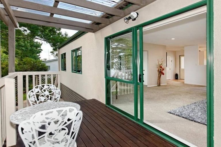 Photo of property in 23a Newington Road, Henderson, Auckland, 0612