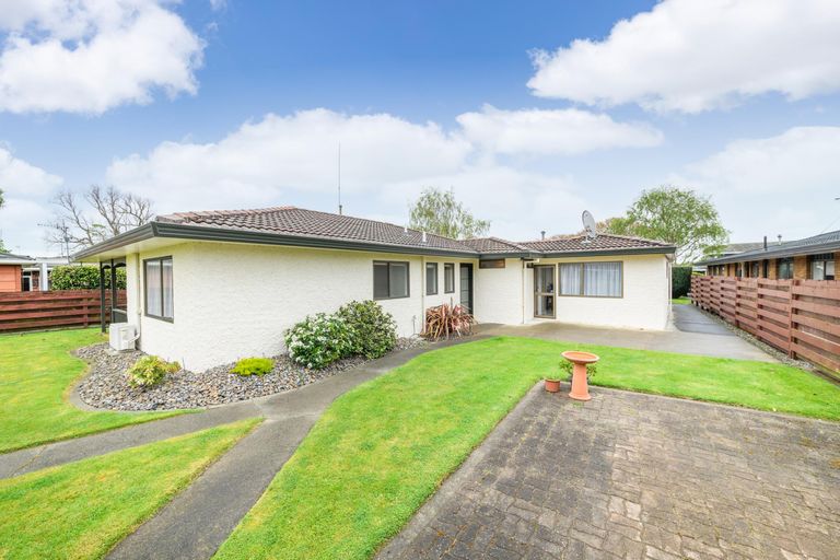 Photo of property in 41 Kentucky Way, Awapuni, Palmerston North, 4412