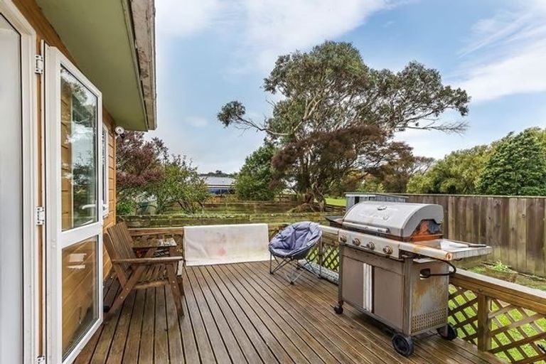 Photo of property in 304a Main Road, Tawa, Wellington, 5028