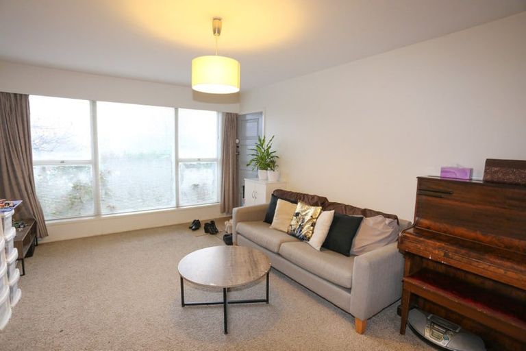 Photo of property in 1/3 Glenside Avenue, Ilam, Christchurch, 8041