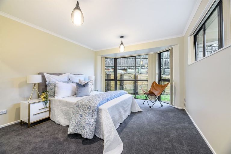 Photo of property in 4 Chelmsley Avenue, Henderson, Auckland, 0612