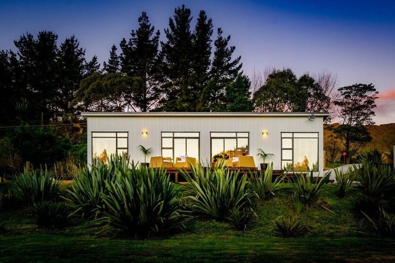 Photo of property in 103 Greenhill Road, Waikanae, 5391