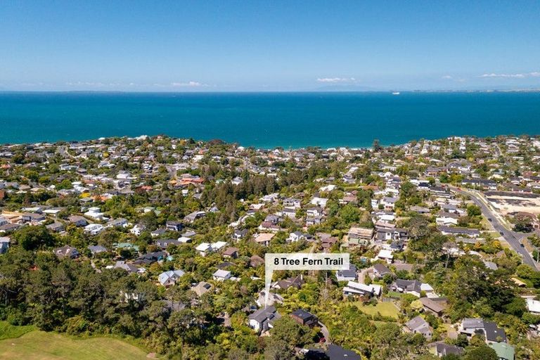 Photo of property in 8 Tree Fern Trail, Campbells Bay, Auckland, 0630