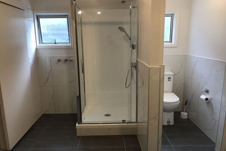 Photo of property in 35b Sartors Avenue, Northcross, Auckland, 0630