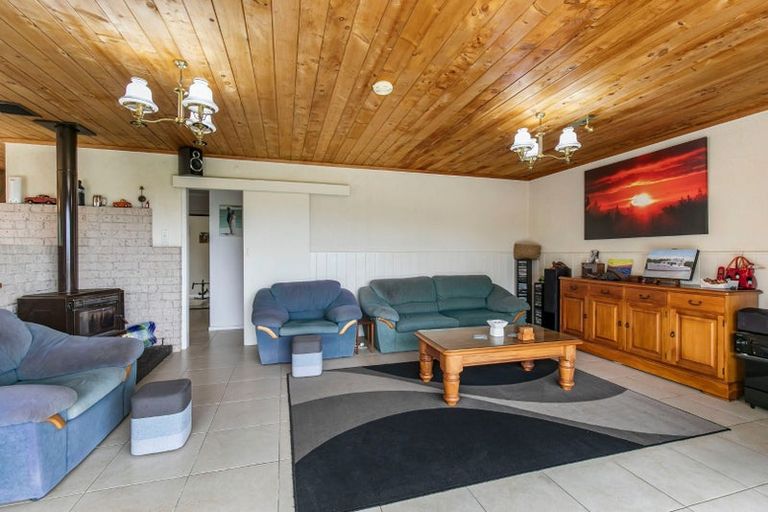 Photo of property in 95 Cherrington Road, Clevedon, Papakura, 2582