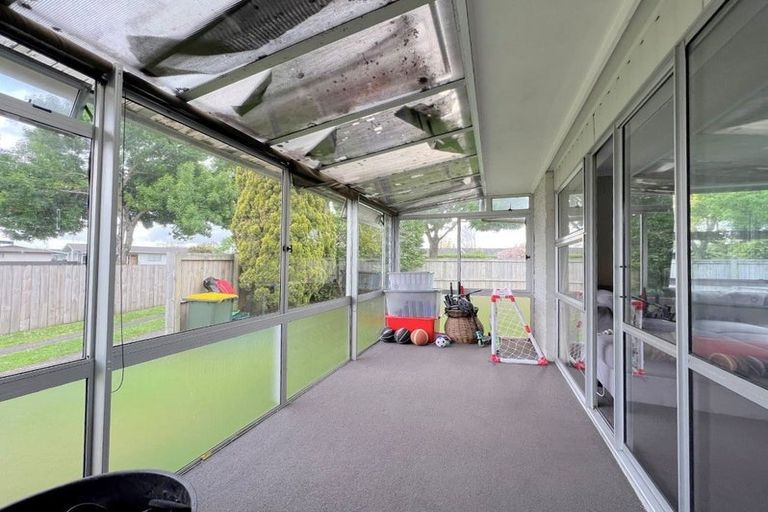 Photo of property in 81 Oakfield Crescent, Pukete, Hamilton, 3200