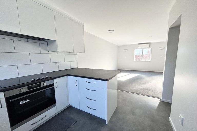 Photo of property in 15b Cypress Drive, Maungaraki, Lower Hutt, 5010