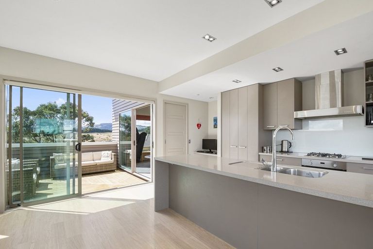 Photo of property in 15 Devoy Drive, Owhata, Rotorua, 3010