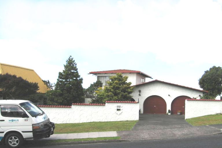 Photo of property in 258 Glamorgan Drive, Northcross, Auckland, 0630