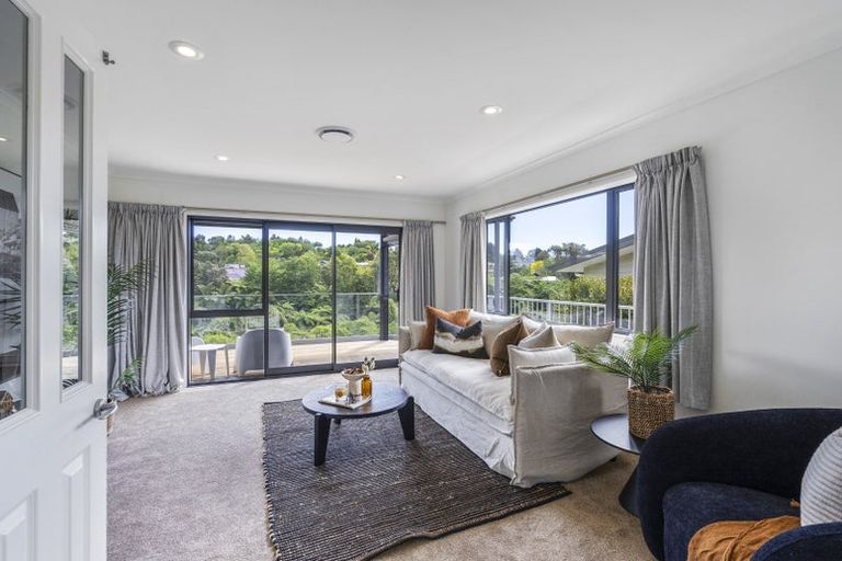 Photo of property in 205 Heta Road, Merrilands, New Plymouth, 4312