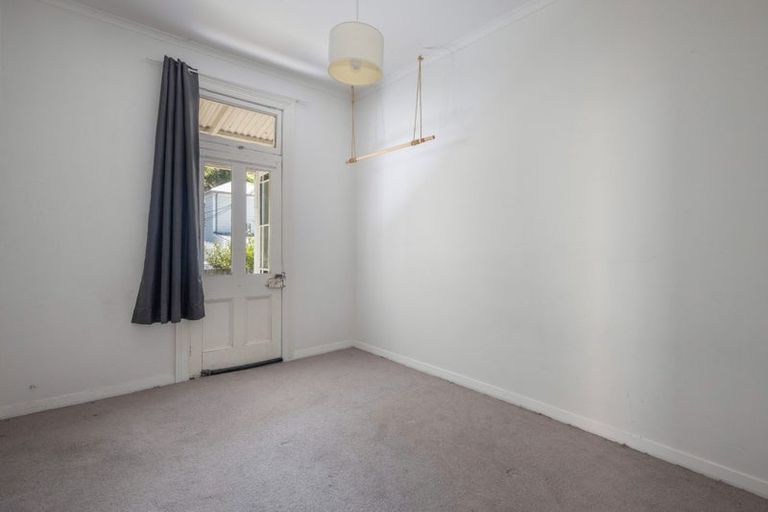 Photo of property in 145 Aro Street, Aro Valley, Wellington, 6021