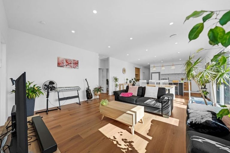 Photo of property in 14 Piedmonte Avenue, Pokeno, 2402