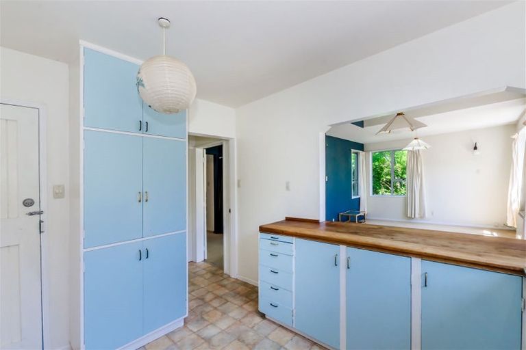 Photo of property in 72 Glen Road, Raumati South, Paraparaumu, 5032