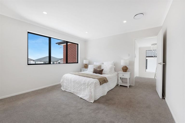 Photo of property in 4 Aklander Rise, Flat Bush, Auckland, 2019