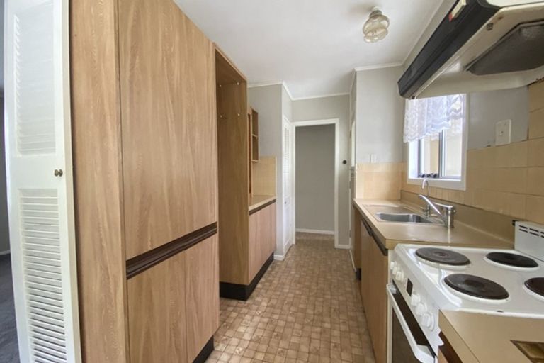 Photo of property in 26 Kirrie Avenue, Te Atatu South, Auckland, 0610