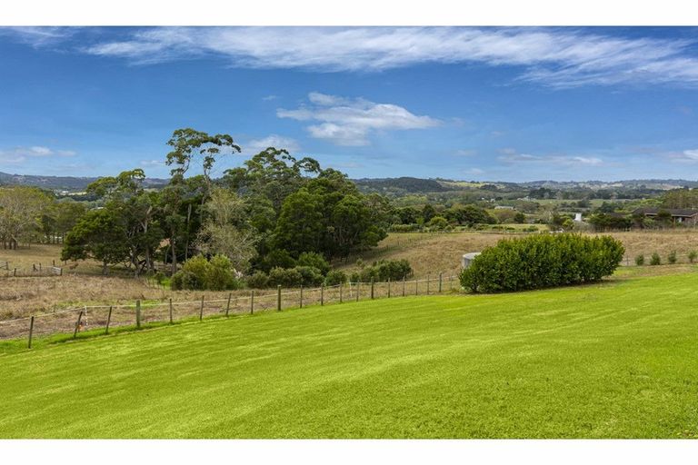 Photo of property in 51 Drinnan Road, Waitoki, Kaukapakapa, 0871