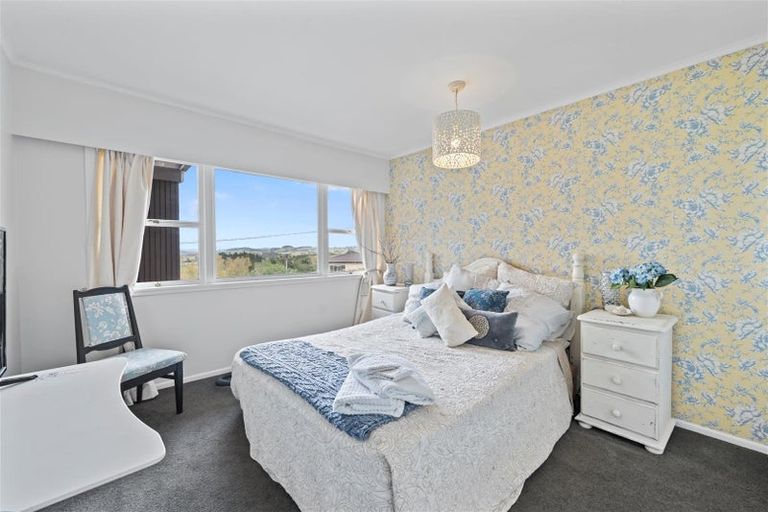 Photo of property in 2 Bickerstaffe Road, Maungaturoto, 0520