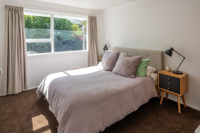 Photo of property in 2/82 Holly Road, St Albans, Christchurch, 8014