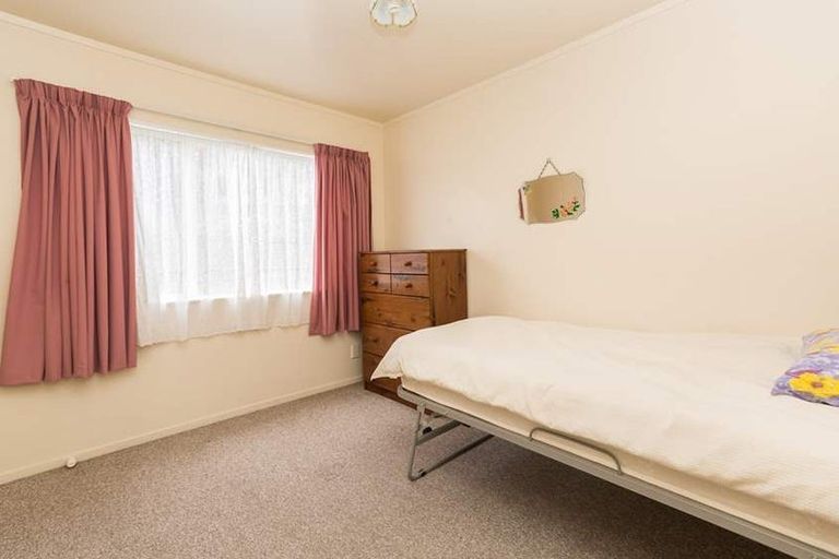 Photo of property in 11 Glastron Place, Bayview, Auckland, 0629