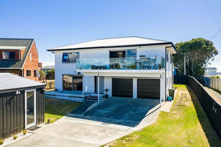Photo of property in 220 Molesworth Drive, Mangawhai Heads, Mangawhai, 0505