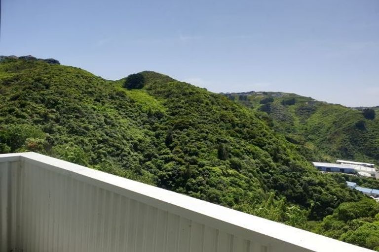 Photo of property in 3/4 Narbada Crescent, Khandallah, Wellington, 6035