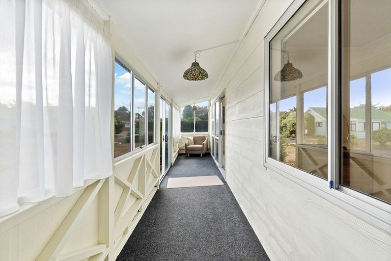 Photo of property in 9 Kingfisher Way, Te Kowhai, Hamilton, 3288