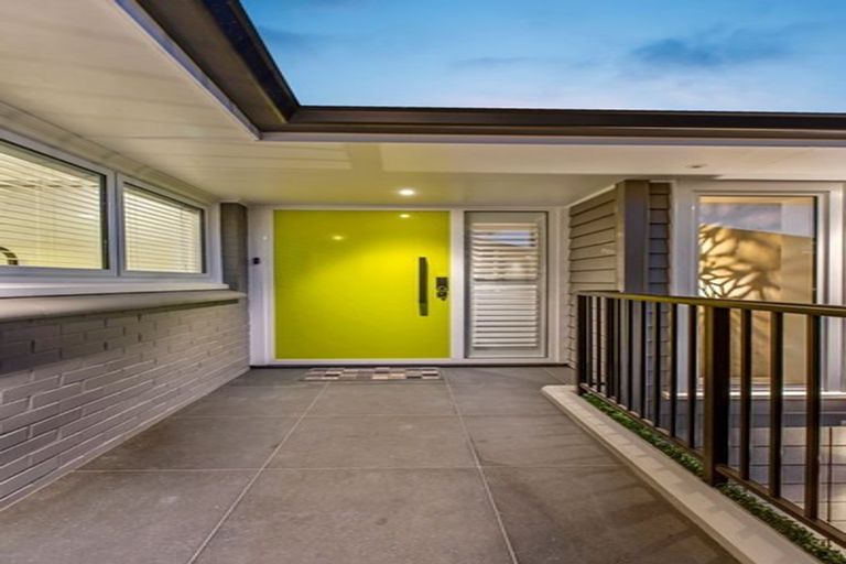 Photo of property in 76 Uxbridge Road, Cockle Bay, Auckland, 2014