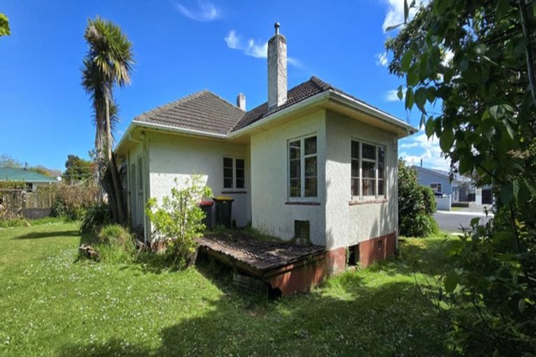 Photo of property in 29 Kahikatea Street, Inglewood, 4330