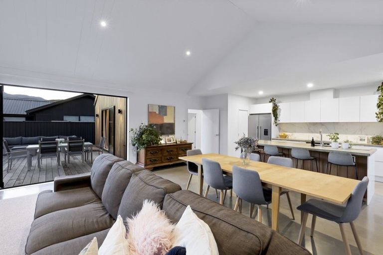 Photo of property in 5 Hicks Road, Lower Shotover, Queenstown, 9304