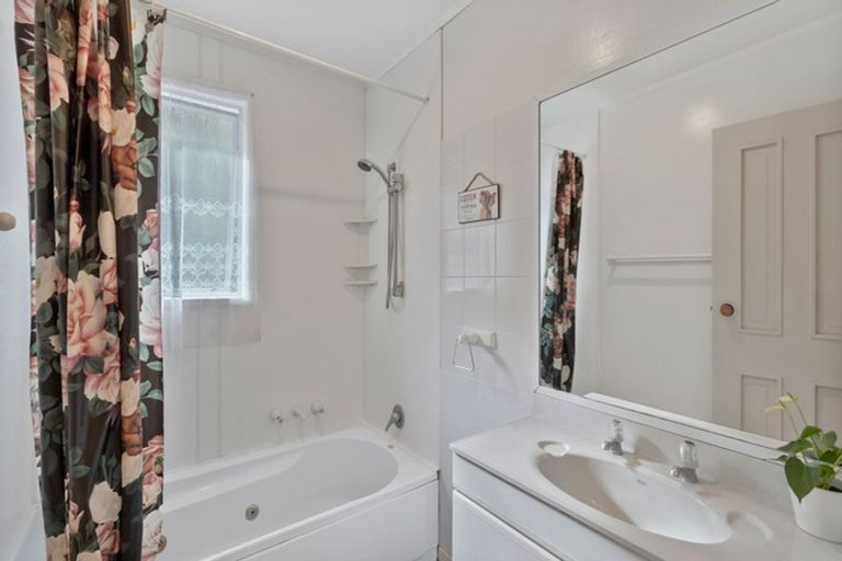 Photo of property in 32 Rothesay Place, Dinsdale, Hamilton, 3204