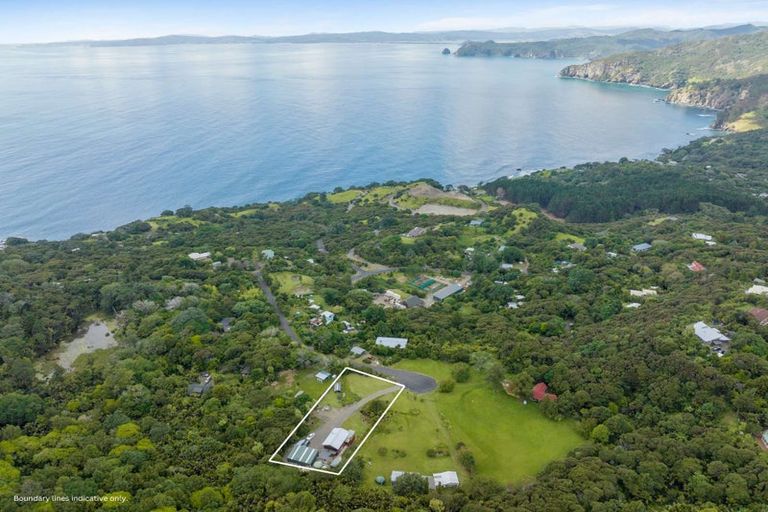 Photo of property in 20 Puriri Place, Tuateawa, Coromandel, 3583